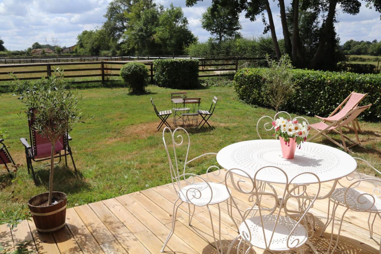 Manoir Du Taillis Bed & Breakfast Heugon Exterior photo